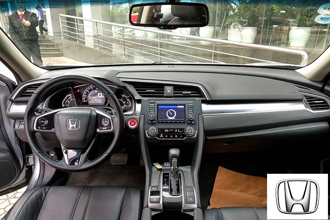 Honda Civic 1.8 E 2018 có xứng với mức giá 758 triệu đồng? - Ảnh 7
